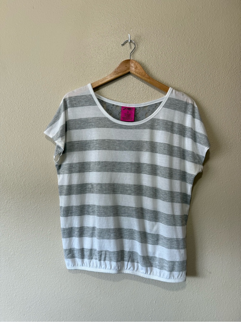 Jenni by Jennifer Moore White & Light Gray Striped Scoop Neck Tee